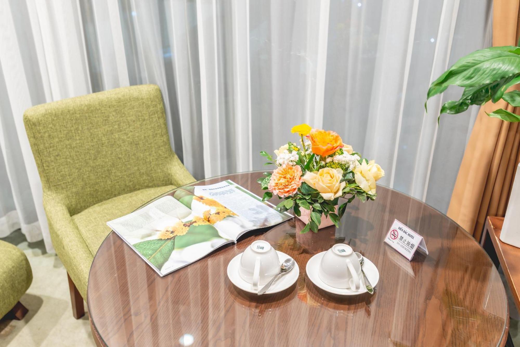 Bien Bac Hotel Mong Cai Exterior foto